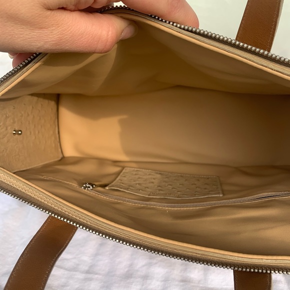 Burberry London ostrich tote handbag cream beige - Picture 5 of 10